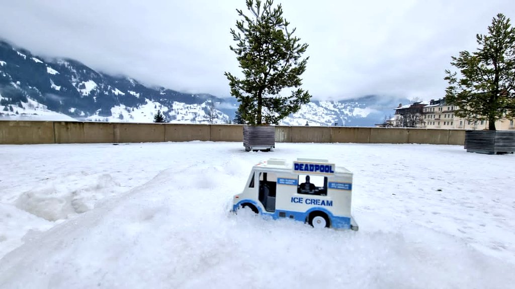 nikernel's tweet photo. Deadpool Ice Cream Van.
@Hot_Wheels Premium #AlpsView 🗻🇨🇭❄🥰 https://t.co/gQHgApqMpf