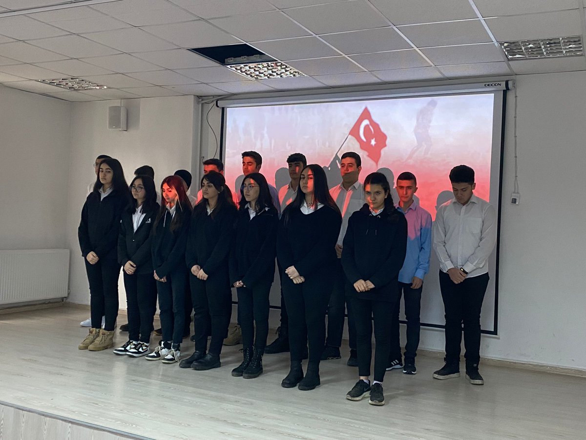 18 Mart Çanakkale Deniz Zaferi ve Şehitleri Anma günü çerçevesinde <a href="/Yayladere_I_O_O/">Yayladere İlkokulu ve Ortaokulu</a> konferans salonunda tören düzenlendi. Törene İlçe Kaymakamımız Sn. Mehmet Can İRDELP, protokol üyeleri ve öğrencilerimiz katıldı.