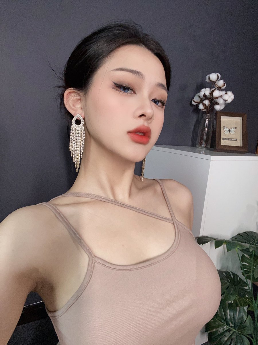 抱抱我的宝宝 https://t.co/Mp2R3gBeLZ