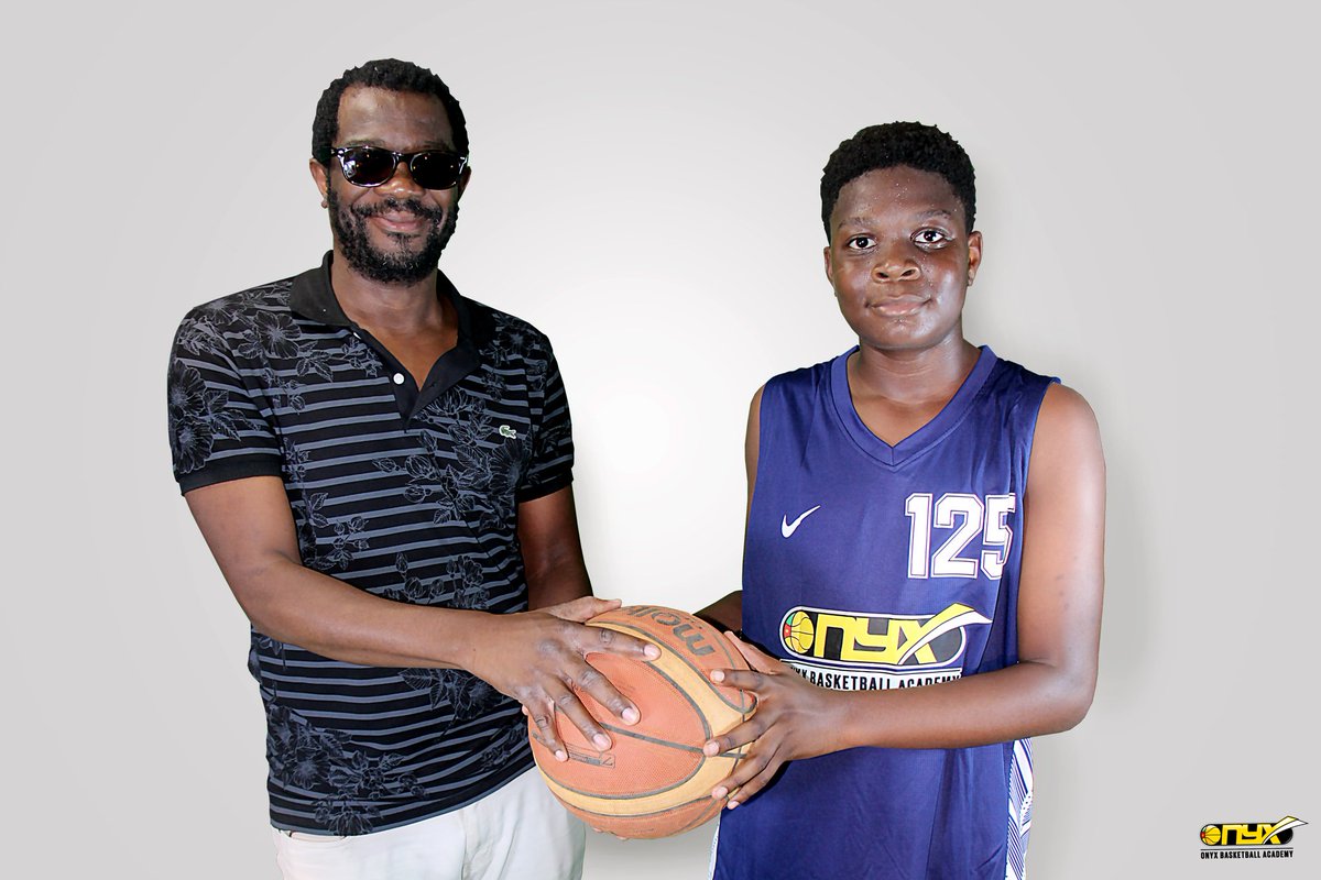 onyx_academy's tweet photo. La flamme qui brûle en eux, c'est nous parents qui la leur transmettons. 

Bon début de semaine

#onyxbasketball
#recettedechampions 
#createurdefutur https://t.co/9gtiQqScMU