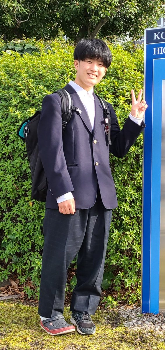 きずな
本命の公立高校合格致しました‼️
頑張って勉強した息子をリスペクトします😁
