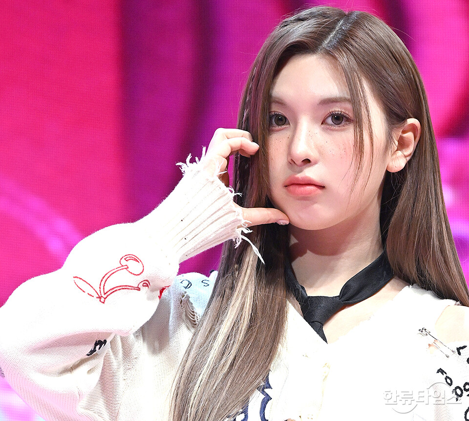 koreavibenews's tweet photo. [📷] 230320 엔믹스 '엑스페르고' 쇼케이스 - 배이
NMIXX 'expérgo' Showcase - BAE

🖇 https://t.co/DrXa5X28hp

#엔믹스 #NMIXX #Love_Me_Like_This 
#한류타임스 #HanryuTimes https://t.co/sQDZPqfVqS