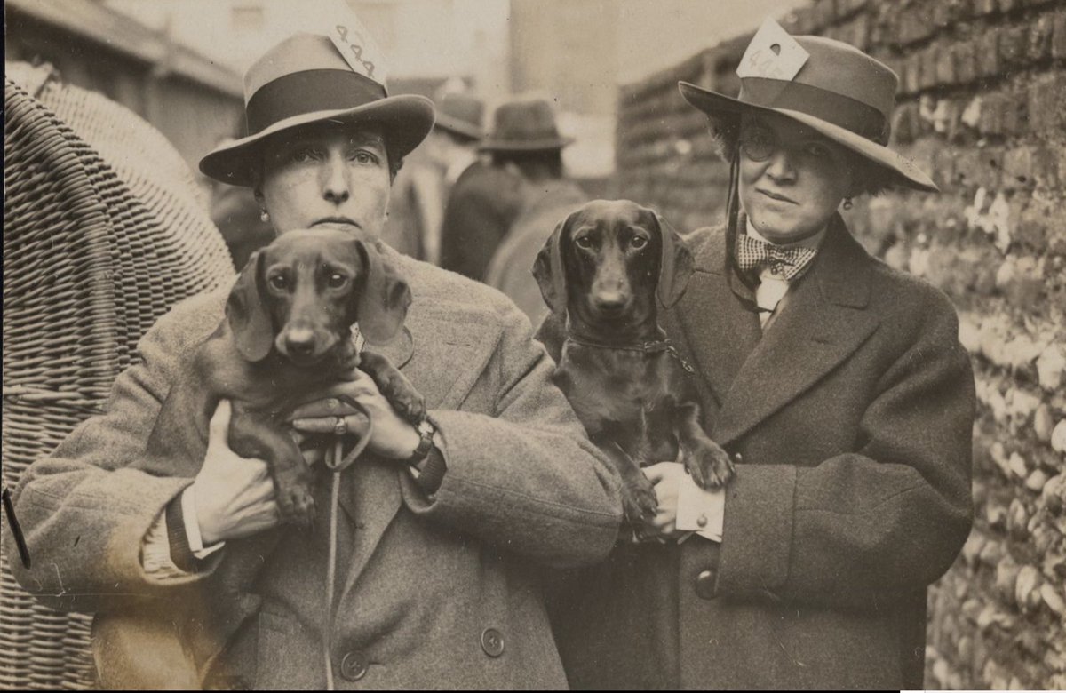 Heike Bauer @heikebauer.bsky.social (@heike_bauer) on Twitter photo Fabulous picture of Radcyffe Hall & Una Troubridge - exhibitors’ numbers stuck to their fedoras - with their dachshunds Thorgils and Wotan. Taken at the Brighton Championship Dog Show in the early 1920s. Now <a href="/ransomcenter/">ransomcenter</a> Fabulous picture of Radcyffe Hall & Una Troubridge - exhibitors’ numbers stuck to their fedoras - with their dachshunds Thorgils and Wotan. Taken at the Brighton Championship Dog Show in the early 1920s. Now <a href="/ransomcenter/">ransomcenter</a>