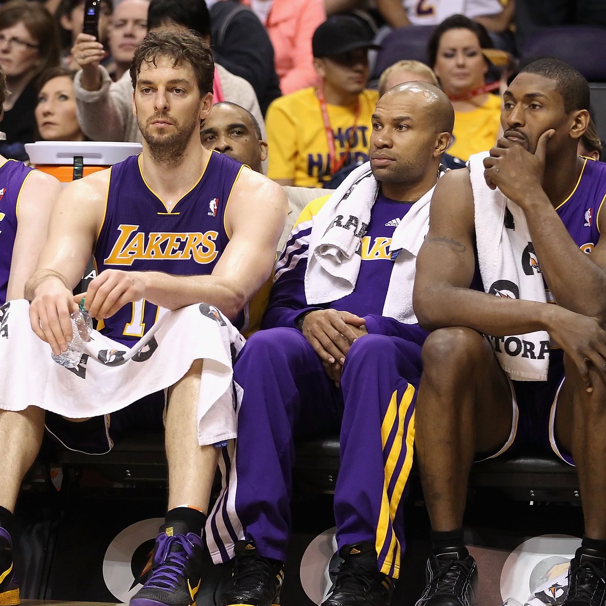 @paugasol 🤜 @derekfisher, @MettaWorld37 & @paugasol  🤛

#NBAHooperVision