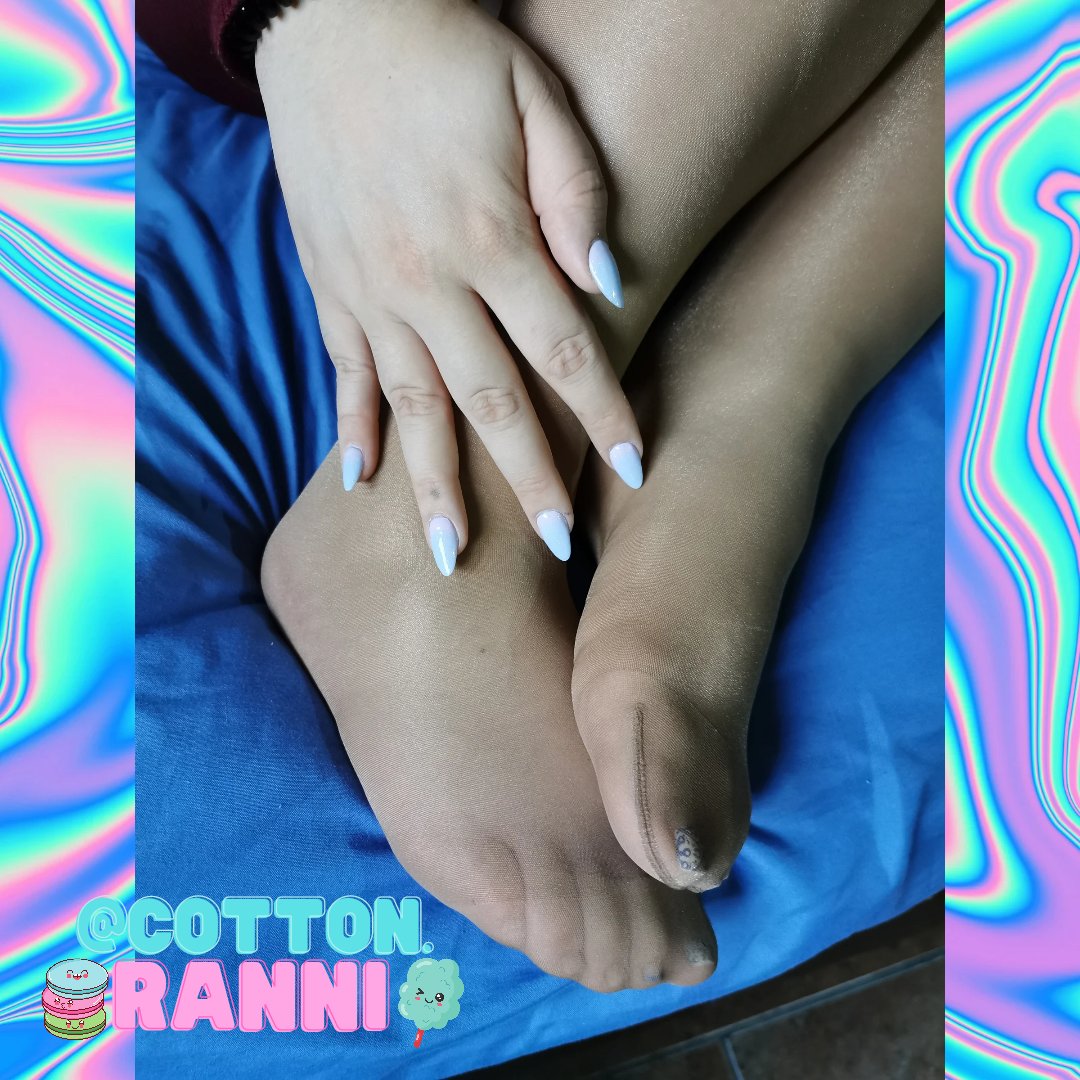 cotton.ranni on X: I made my nails like Nino Nakano from The  Quintessential Quintuplets 🥰 nails TheQuintessentialQuintuplets  pantyhose t.codksRG2VLlP  X