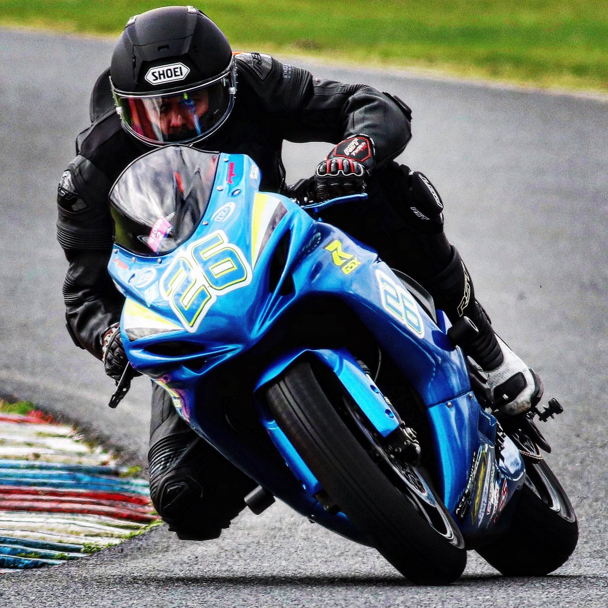 ian_kinnear's tweet image. East Midlands racing association test day @mallorycircuit  @UKClubSport love a clear visor!!!!! #emra #mallorypark #photography #clubsport #motorsport #eastmidlandsracingassociation