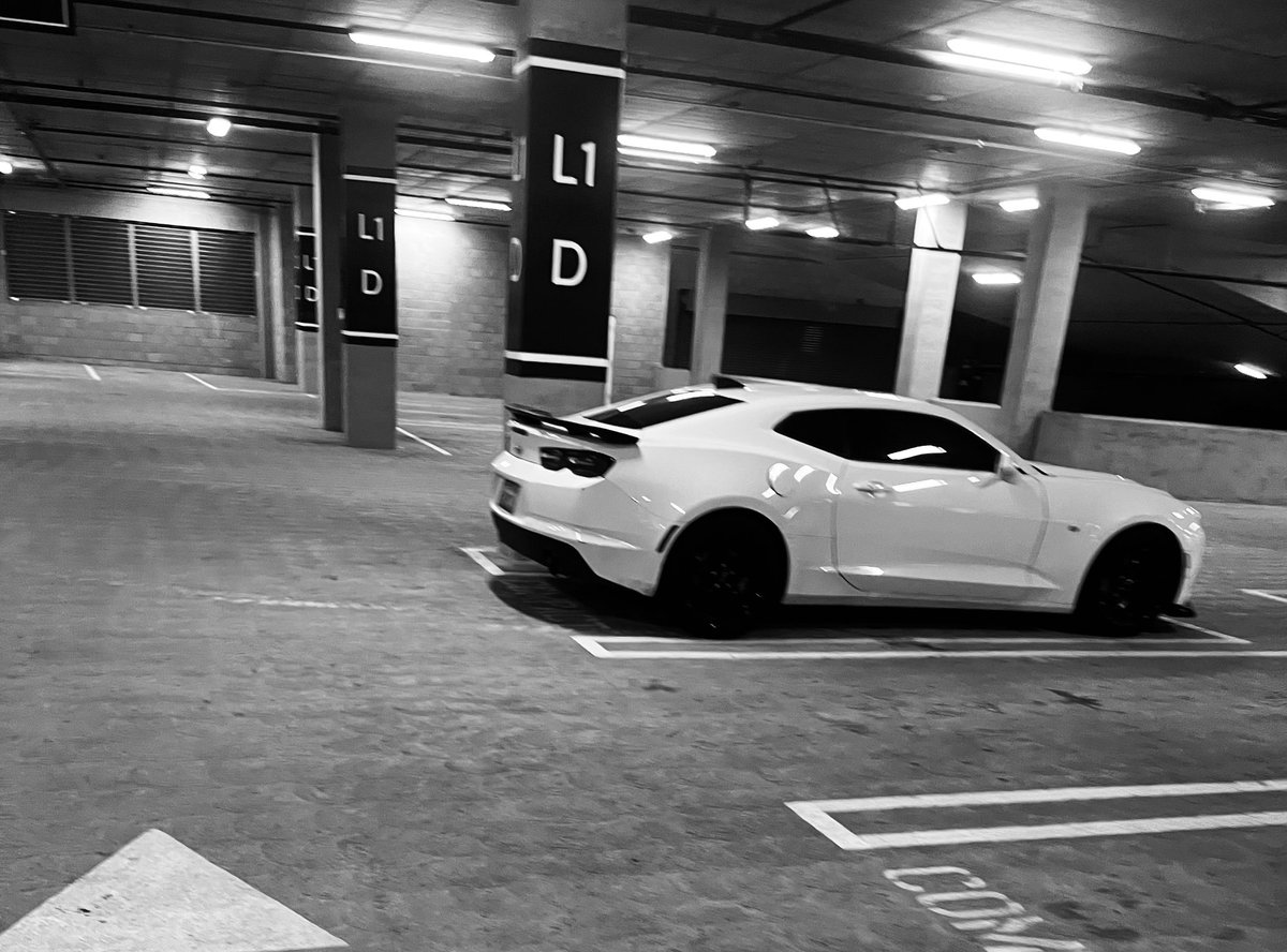 _stealth6's tweet photo. Day n’ Nite #cars #camaros #Racing #lifedrawing https://t.co/AiL7V4WqTa