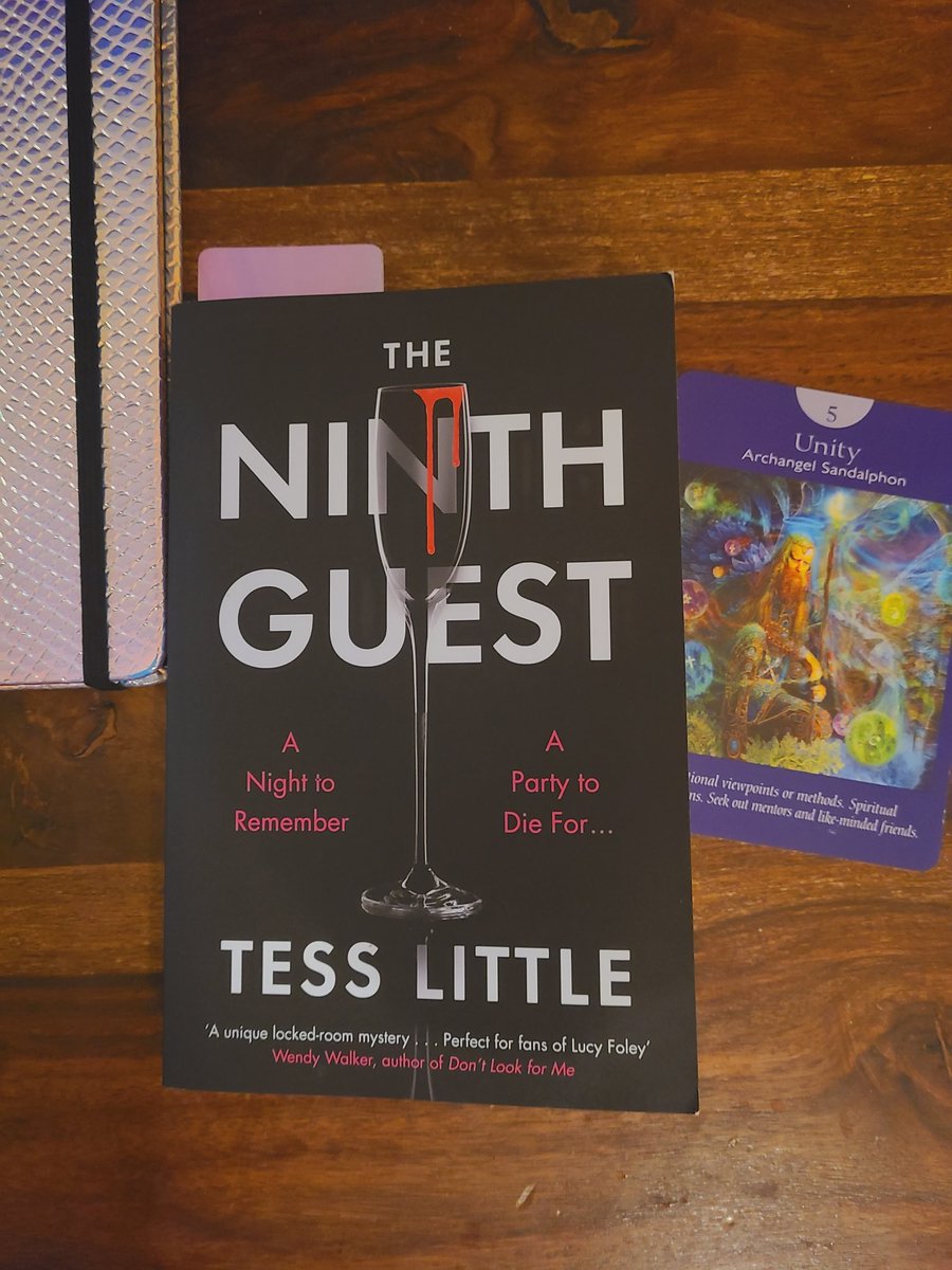 ChevonnesBooks's tweet photo. #bookreview on this fun little murder mystery book, read on my goodreads (link in my bio) or here on my Instagram https://t.co/g9uFf8rjIN
#booktwt #books #booklovers #reader https://t.co/Z3Ggupudix