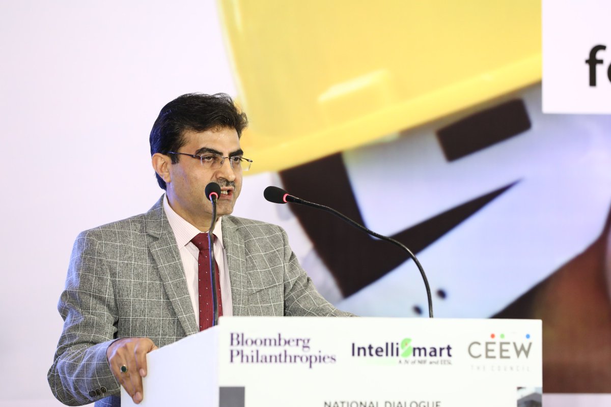Intelli_Smart's tweet photo. The National Dialogue on ‘Smart-metered India for a Digitalised and People-centric Power Sector’ started with the welcome address by Mr. @rawal_anil, MD &amp; CEO, IntelliSmart, on the importance of bringing consumers to the centre and make the RDSS programme pull based. https://t.co/hVI9UqSpRm