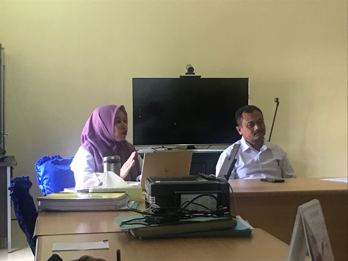 bpkxxi's tweet photo. Pagi ini, Senin tanggal 20 Maret 2023, Balai Pelestarian Kebudayaan Wilayah XXI mengadakan pengarahan kepada juru pelihara se-Kota Ternate

#jurupelihara
#jurupeliharakotaternate
#jurupeliharacagarbudaya
#budayasaya https://t.co/3IxKpBZaKN