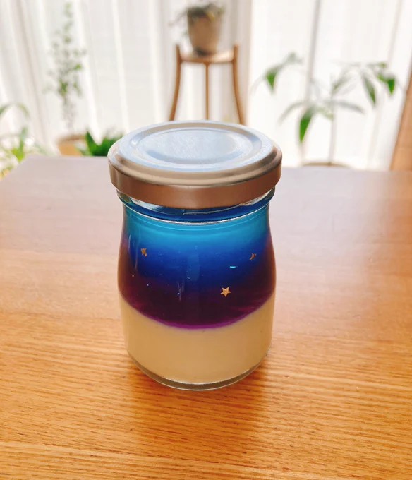 桜をみて夜空色のプリン買ってきた 