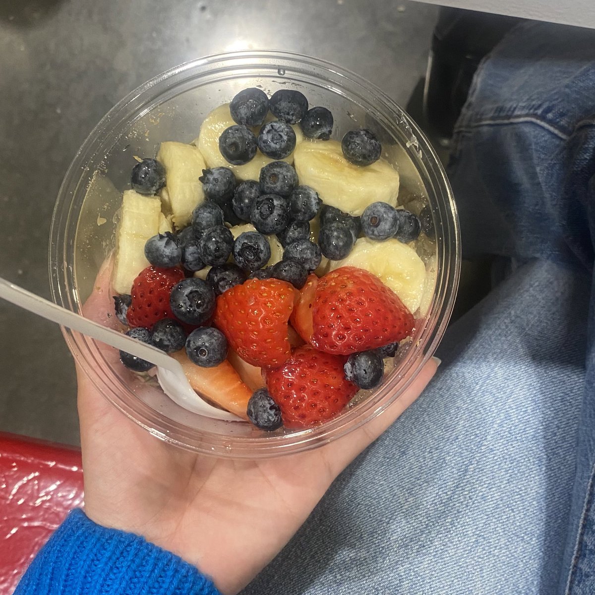 chie70634149006's tweet photo. コストコのアサイーおすすめ🫐🍓🍌 https://t.co/oxXR9F0dHm