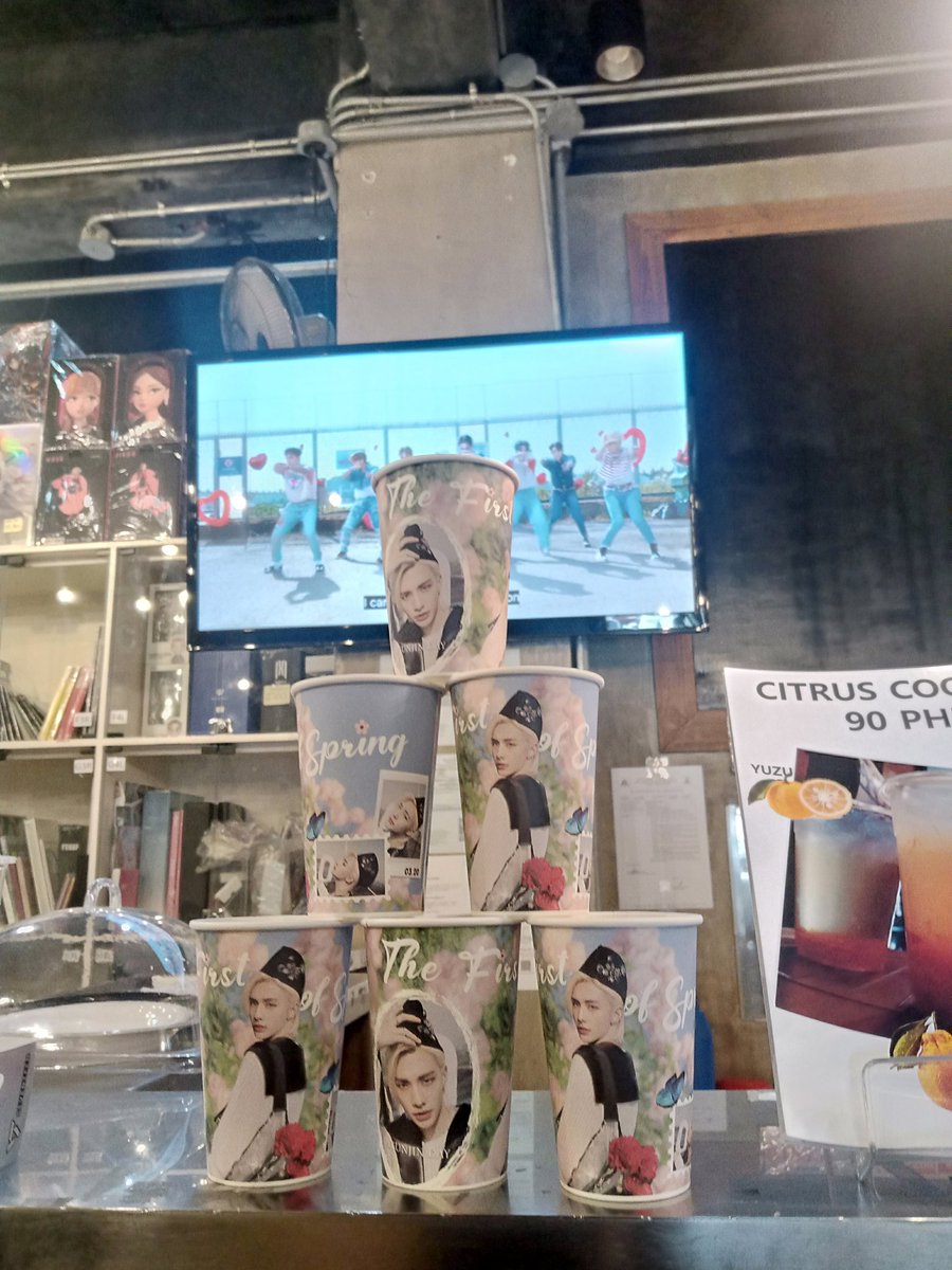 Happy #LoveStay boy day 🥰🥰🥰

Thank you <a href="/StayForSKZPH/">Stay For Stray Kids PH</a> <a href="/redmonstershop/">Red Monster</a> 🫶

#TheFirstofSpring  
#HappyHyunjinDay