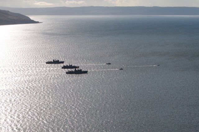 Great to work with @HMSHurworth @hms_pembroke & @HmsBrocklesby recently. The photos shows current and future mine warfare units operating together in the vicinity of Arran🏴󠁧󠁢󠁳󠁣󠁴󠁿 #RoyalNavy #Scotland