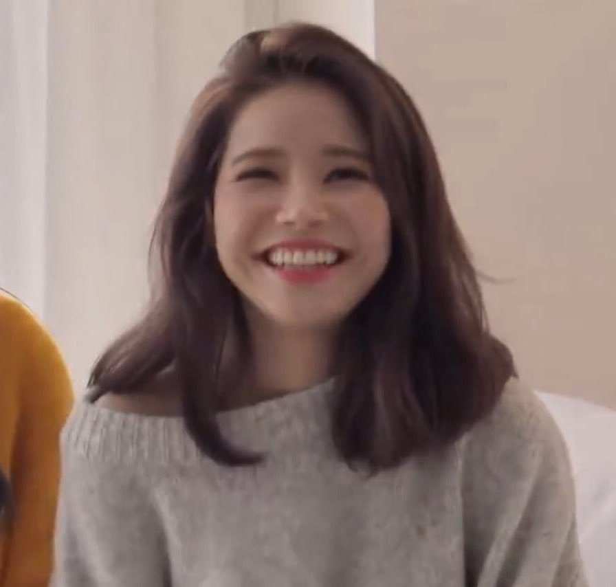 yongtinybearly's tweet image. so recently i lost yongtinybear with all history and countless yongsun and mamamoo content and info
i won't be able to repost it but! i'll still be active bringing as much yong as usual into ur tl and slowly rebuild things lol so u know where to go for ur daily dose of yong ☀️🫶