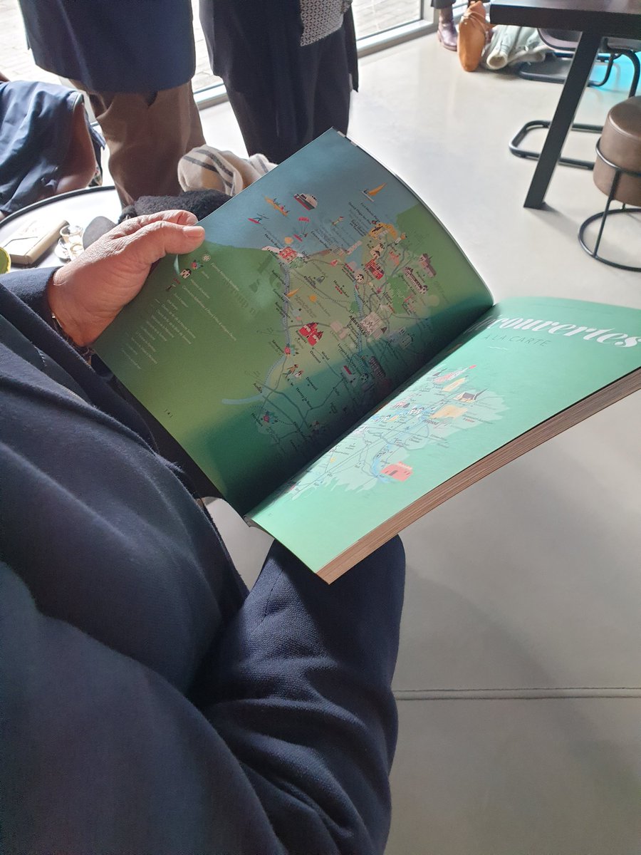 SommeTourisme's tweet photo. 🤗 Le nouveau Magazine de promotion de la destination #Somme !
Des contenus qui changent et qui donnent envie de re-decouvrir notre département.
Dispo dans les offices de tourisme https://t.co/9rcbpbvkRN