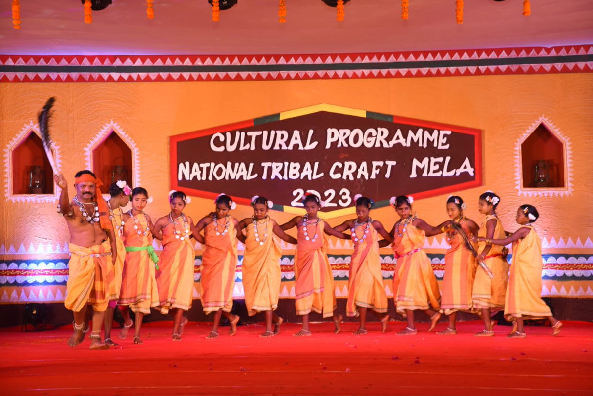 scstrti's tweet photo. The cultural program on the Closing ceremony evening of #NationalTribalCraftMela,2023 was marked by mesmerizing dance performances by #Durua #Paroja & #Omanatya tribes.
@CMO_Odisha
@saraka_fan
@IPR_Odisha
@scstdevdept
@TribalAffairsIn
@MoSarkar5T https://t.co/UuRY7HTJqA