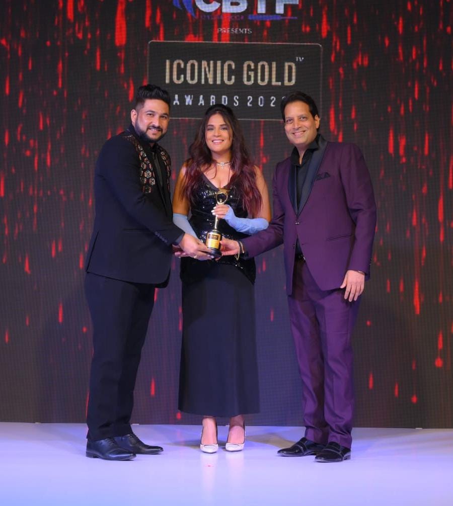 #TheGreatIndianMurder wins two awards at #IconicGoldAwards2023! 💫

• The Great Indian Murder - Most Liked Web Series of 2023

• @RichaChadha - Powerpack Performer of the Year (Web Series)

Congratulations to the entire team! 🙌🏼