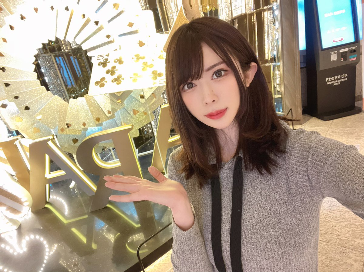 〜海外ポーカーの旅〜
韓国編
1日目レート2-5  ＋20万円
2日目レート1-3  ＋15万円
トータル　＋35万円
３日目…  英語もYESとNOとOKぐらいしか話せないレベルなので言語の壁にぶつかり、和食がメインの生活で食事ばかりだったので、食べれない物ばかり。
長期滞在予定でしたが帰国します😢 https://t.co/EqJR8K9Wrr