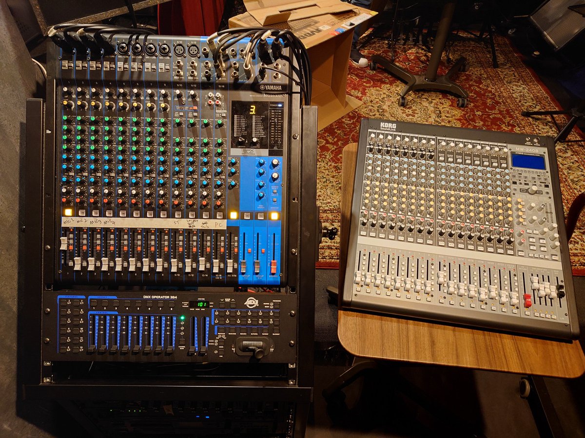 TsukiyoKedamono's tweet photo. ただいまから、移植作業を開始いたします!
旧 #YAMAHA #MG16XU
新 #KORG #MW2408
移植に至った経緯等は店頭にて!
(と書いて、聞きに来たい!という人は思いますが…。(^_^;)) https://t.co/xVon67wd0s