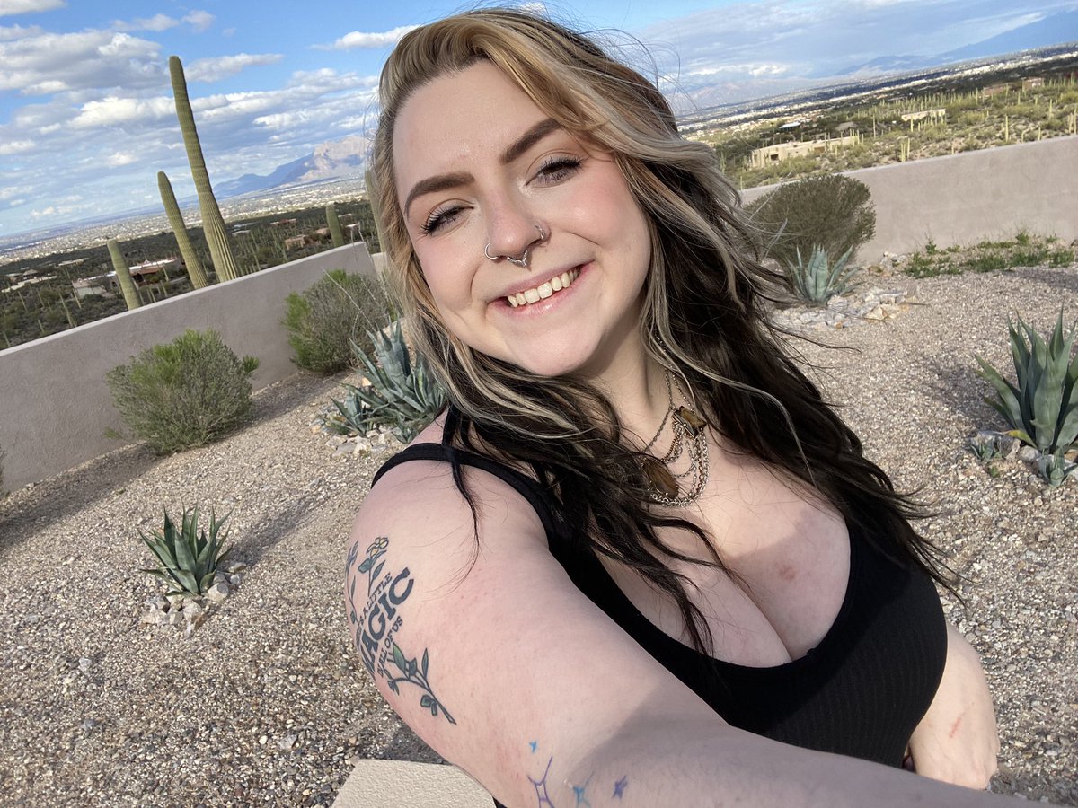 notyourwitch__'s tweet photo. I love az so much https://t.co/K23Q6U5mf6