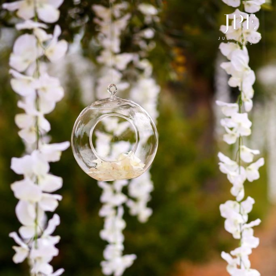 Every little detail counts 🌸

#julieperryevents #wedding #event #decorofinstagram #eventplanner #eventprofs #weddingplanner #weddingdecor #weddingofyourdreams #destinationwedding