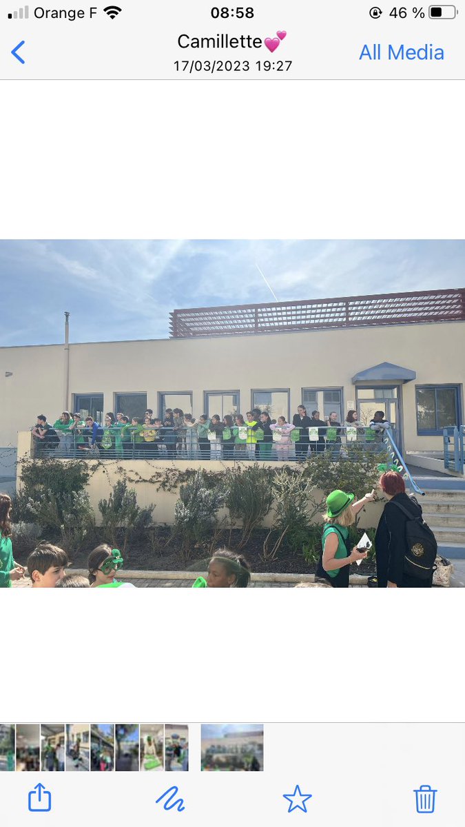 NewmanEmma2's tweet photo. Aujourd’hui bilan des actions menées pour #SaintPatricksDay☘️ 84 élèves 6e1/CM2/CM1 réunis pour des chants 🎶saynètes 🎭 jeux de société, découverte du CDI , chasse au trésor et goûter haut en couleur...VERT! 🇮🇪☘️Un moment fort pour le #cycle3 
@AnglaisAcNice @Clg_MatisseNice https://t.co/FGY4VQ4FvA