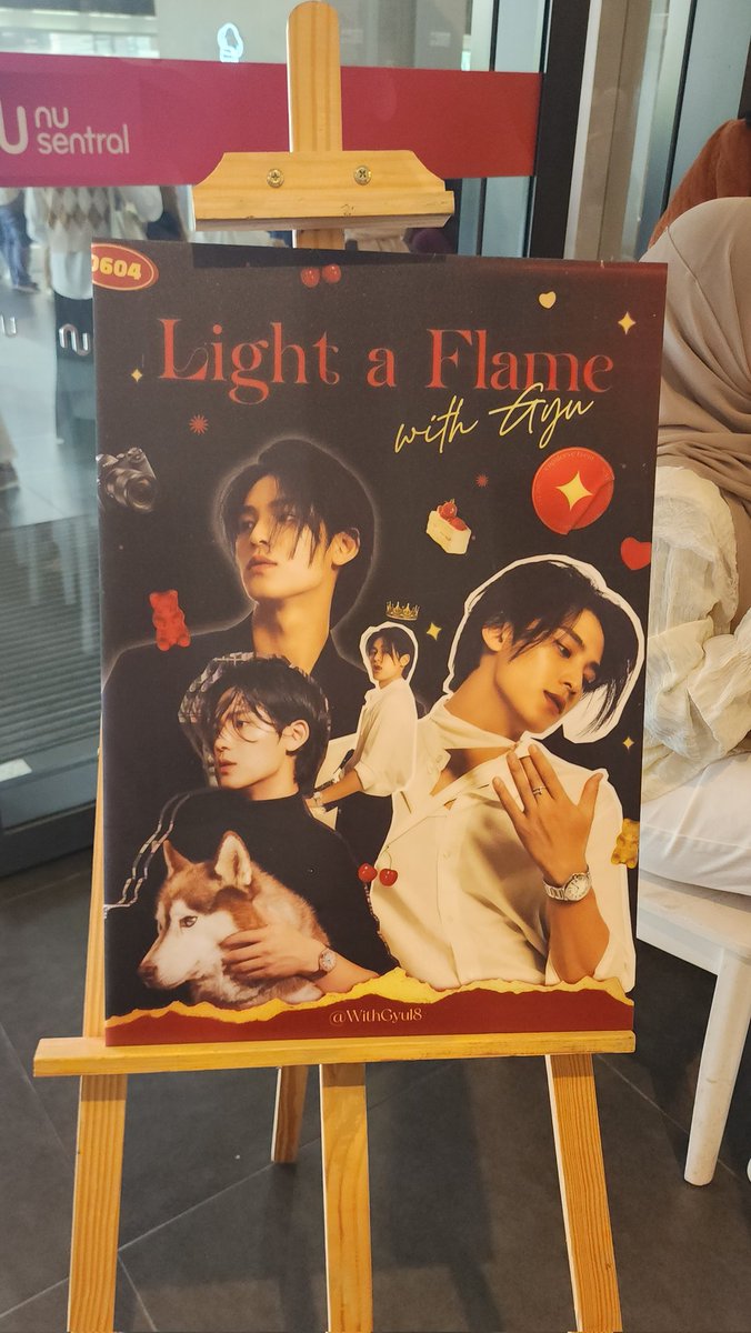nieynazlieynlay's tweet photo. Having so much fun yesterday and I meet a new friends too ☺️ I'm so happy 😊  
Thanks too all organisers 
You do a great job ☺️
#lightaflamewithgyu #PreciousTimeWithMingyu 
@koinutenshi @WithGyu18 @cupsleeveMY https://t.co/MImu96tF7O