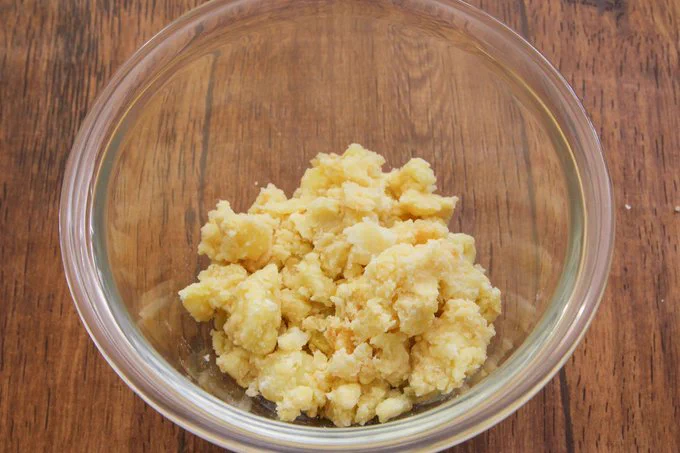 少ない量の油で作れるのはお手軽感があって嬉しい！簡単で美味しそうな「ハッシュポテト」レシピ！