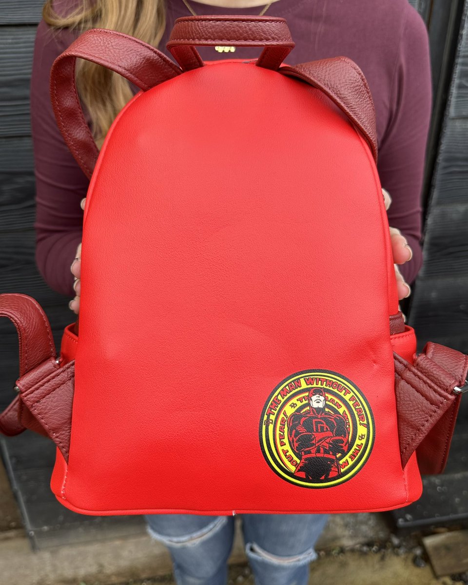 getreadycomics's tweet photo. 😈 The Man Without Fear - is here!😈
Team up with this superhero and order this exciting Daredevil Cosplay Mini-Backpack – Entertainment Earth Exclusive ONLY at #GetReadyComics thanks to @FunkoEurope
🚚 Free UK Shipping
🔗 https://t.co/ShkpYX66XO
#loungeflyeurope https://t.co/94RtYRtocJ