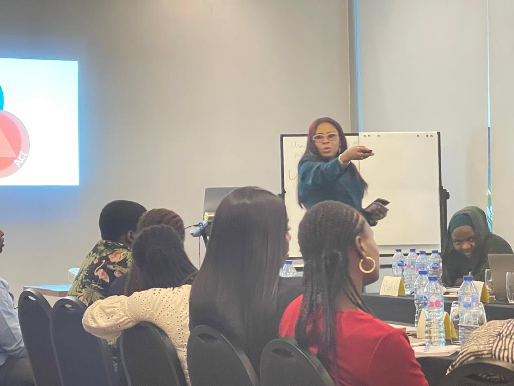 pausefactoryorg's tweet photo. #TrainingMode Emotional Intelligence for Superior Performance training - by Pause Factory
#training #pausefactory #nigeria #emotionalintelligence #emotions Gandollar Hope Uzodinma Fayose Backdating Fintiri #Tacha Alex Otti RCCG Soludo South South Chimaroke Tambuwal The Igbos https://t.co/cXzbi2O8Ak