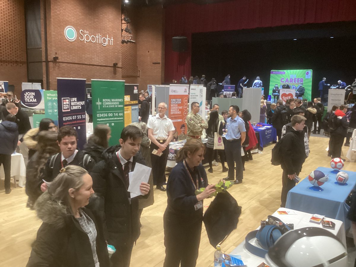 StMarysCEHigh's tweet photo. 100 Year 10 students have spent some time at the Generation Broxbourne Careers fair finding out about future employment opportunities in the borough #generationbroxbourne https://t.co/bBVbHLh1os