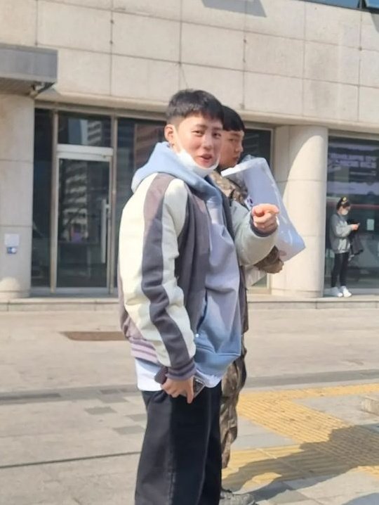 seng_cloud0322's tweet photo. 머야 하성운 왜 더 어려졌어ㅋㅋ 
밤톨이에 동글동글 말랑코 귀여워😋 https://t.co/ALPnCG0o5b