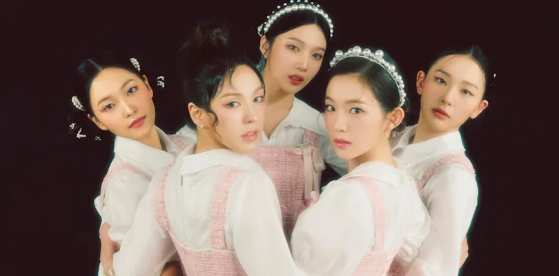 kchartsmaster's tweet photo. 1 year ago today, Red Velvet released "Feel My Rhythm". https://t.co/otUxuCAU8Z