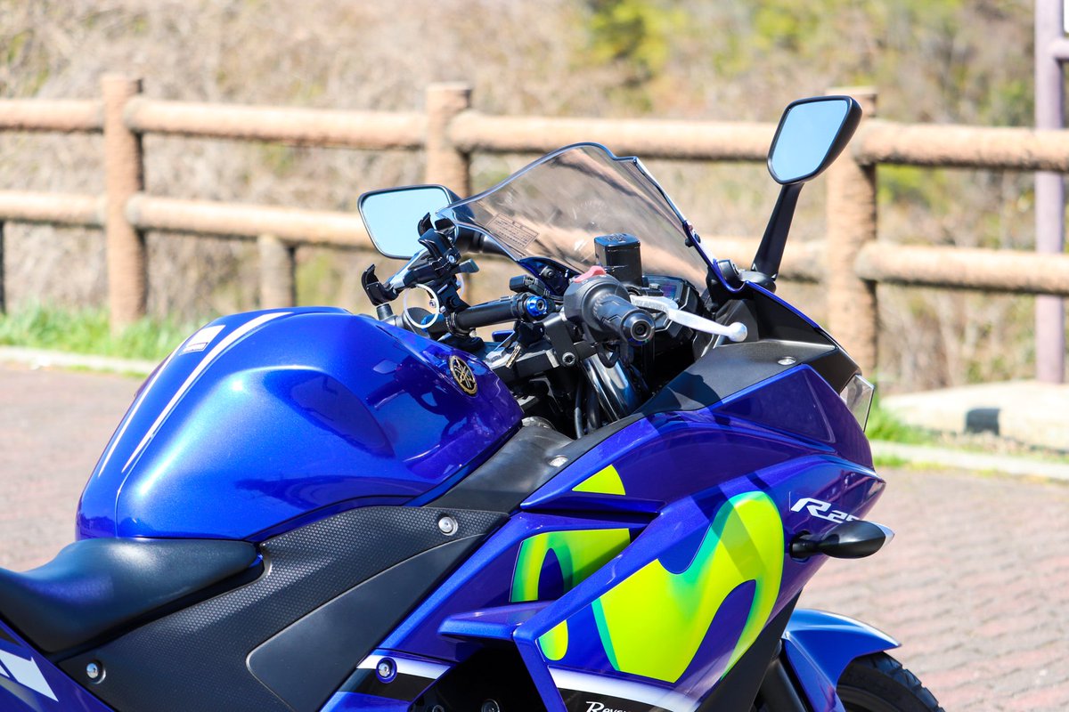 yotsubagg's tweet photo. #バイク乗りとして軽く自己紹介

名前：よつば
性別：🚹
年齢 : 18
在住 : 兵庫
車種：yzf-r25
趣味：ツーリング、料理
一言 : まだ免許取りたての初心者🔰ですが仲良くしてください‼︎🍀🍀

#バイク好きと繋がりたい 
#バイク乗りと繋がりたい
 #YAMAHAが美しい https://t.co/qfElEv5UAl