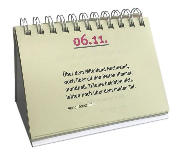 Toll wirbelten die Buchstaben und Wörter, als die Anagramm-Agentur kürzlich im bücherraum f ihre Sprachartistik präsentierte und den soeben erschienenen immerwährenden Kalender «Trugwesen unterwegs» (edition 8) vorstellte. Nachzuhören unter buecherraumf.ch/category/podca…