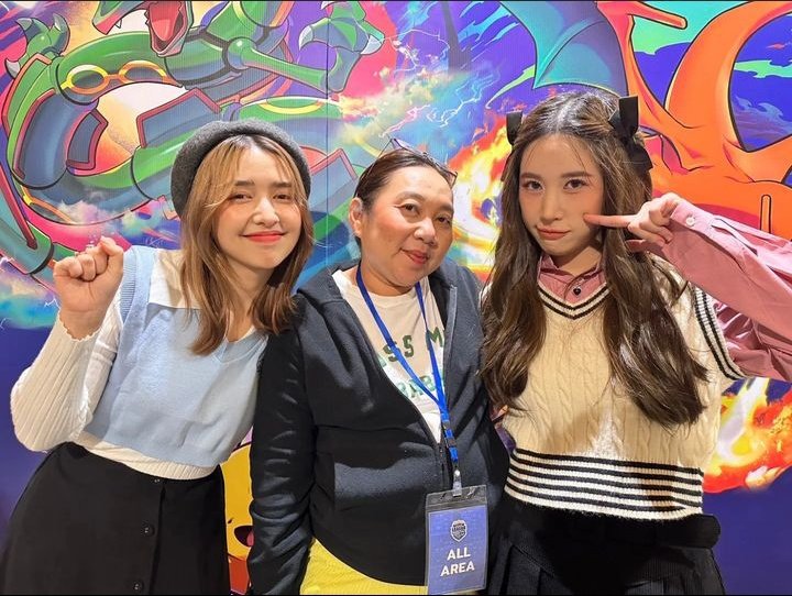 Monthida64's tweet photo. 𝐢𝐧𝐤_𝐜𝐡𝐨𝐧𝐥𝐚𝐩𝐨𝐧𝐠'𝐬 𝐈𝐆 𝐩𝐨𝐬𝐭

เทรนเนอร์ Pokémon เทรดดิ้งการ์ดเกมส์✨

#JaneKunjiranut #JanChan https://t.co/PDBOFCs0eG