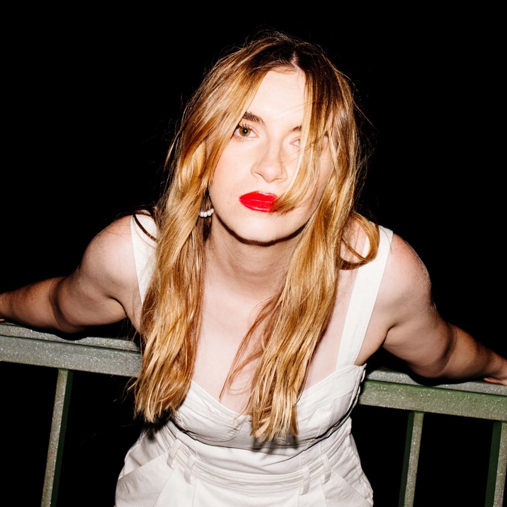 Morgen - Dienstag, 21.3. - liest Caroline Schmitt bei uns aus ihrem Debütroman „Liebewesen“. Wir freuen uns und haben noch ein paar Karten. Infos hier: aegis-literatur.buchhandlung.de/shop/magazine/… <a href="/eichbornverlag/">Eichborn Verlag</a>