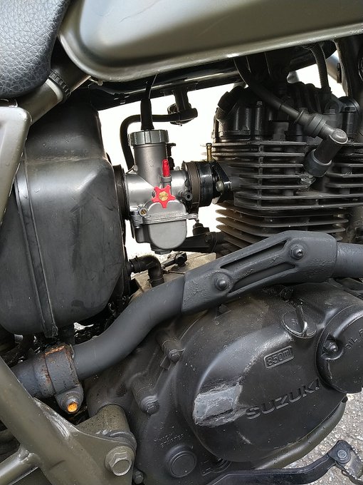 キャブが逝ったので強制開閉キャブを移植してバイク復活。エンシンかかる〜 