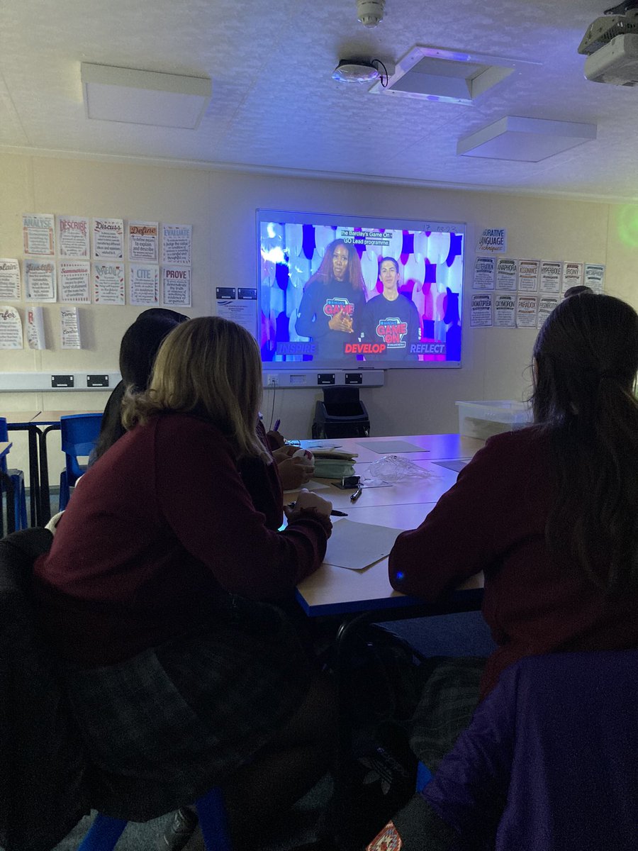 Happy to be with @costelloschool girls as they see #girlsfootballinschools Live Launch recording <a href="/BarclaysFooty/">Barclays Football</a> <a href="/YouthSportTrust/">Youth Sport Trust</a>