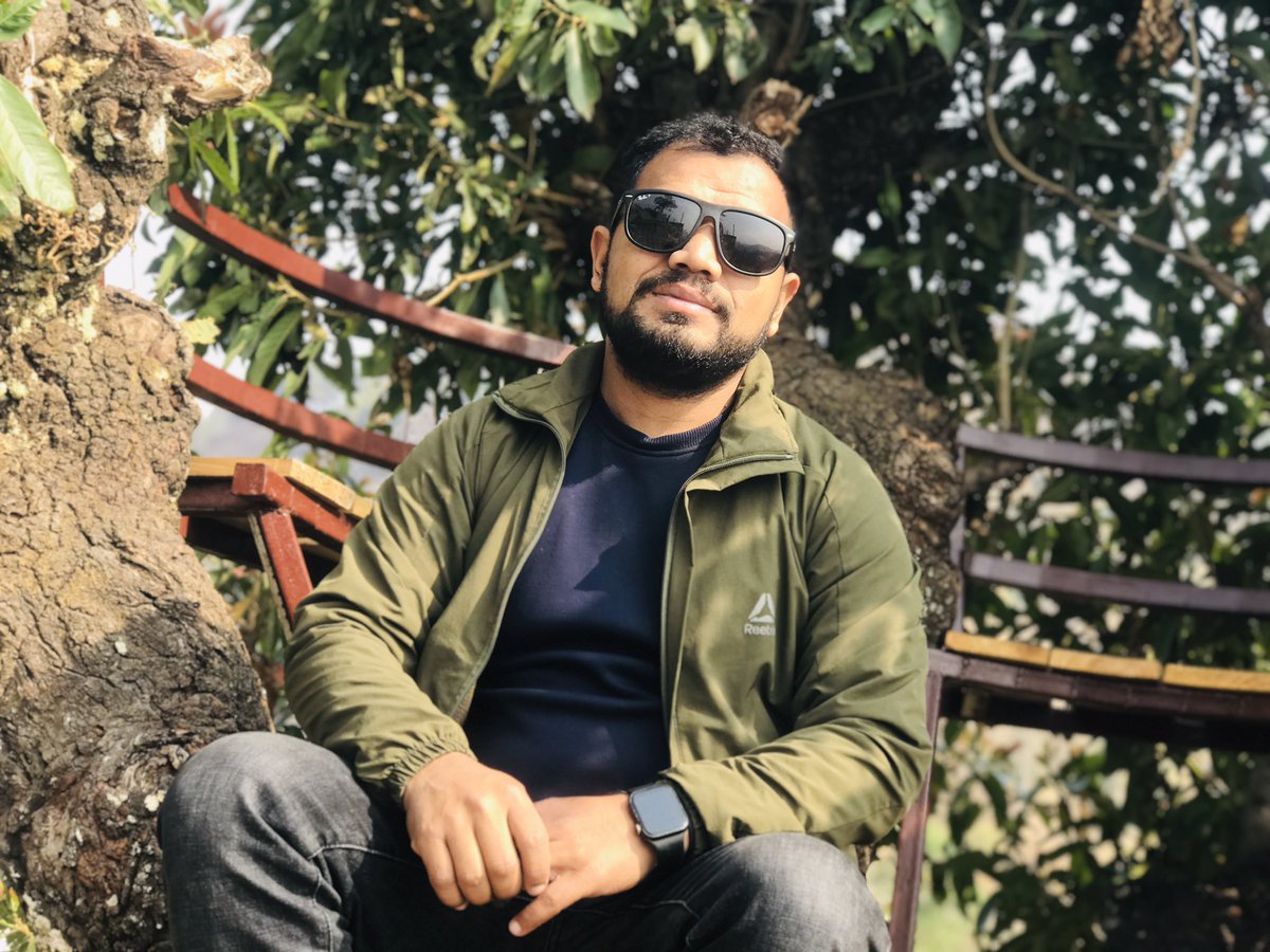 devchandra32's tweet image. टिक्नु पर्छ, जम्नु पर्च तब तपाइको आकार दुनियाले देख्नेछन , जसरी पानी जमेर बरफ बन्दछ ।