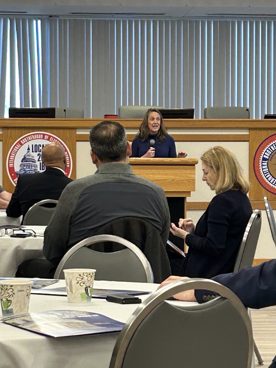 Listening to Dept of Energy rep. Betony Jones speak to IBEW folks at their Latham, MD Offices. Next topic: panel discussion on Inflation Reduction Act 👍👏👍 ⁦⁦.@Alyia4ALX⁩ ⁦.@SarahforALX⁩ ⁦.@KirkMcPike⁩