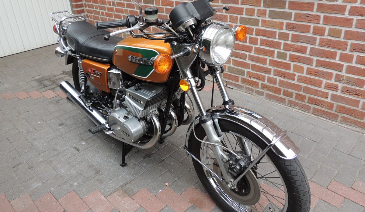 ; 新しいタブで開く
SUZUKI GT380 1976 31馬力 PS（販売済） 
GT380の詳細はこちら vintagebike.site/suzuki-gt380/