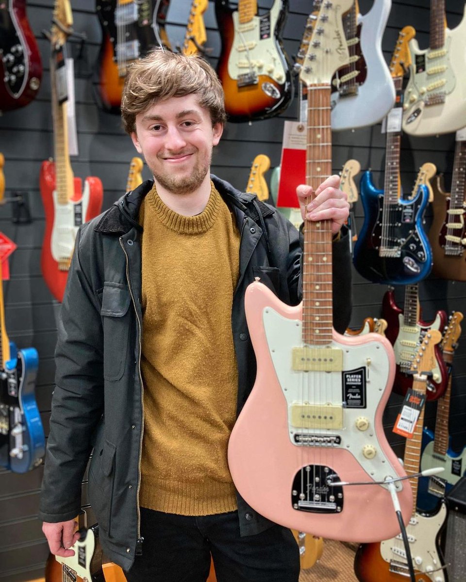 Which guitar would you LOVE to see in our next giveaway? 👀

Congratulations to Artemy who entered our most recent competition and won himself a @Fender FSR Player Jazzmaster in Shell pink 😍

#fender #guitar #guitarguitarist #guitarguitar #guitargiveaway