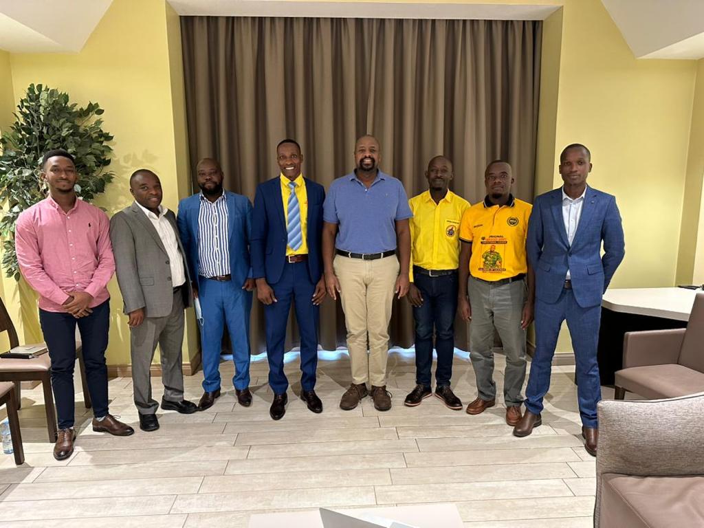 MkainerugabaAd1's tweet photo. Earlier today, a section of the Central Coordination Committee (CCC) of #OriginalMuhooziArmy was humbled to meet Uganda's undisputed next President 2026 Gen. @mkainerugaba.
It was a strategic meeting to further and concretize imminent MK Presidency.
God is supreme 🙏🙏🙏 https://t.co/wRdg0Cbf4o