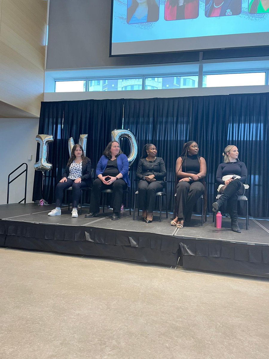 casafoundation's tweet photo. The event, which celebrated International Women’s Day, was a great success and featured a dynamic discussion on women in the workplace. As a renowned expert in her field, Dr. Oyelade brought valuable insights to the conversation.

#internationalwomensday 
#casafoundation https://t.co/tXOJxM8bJU
