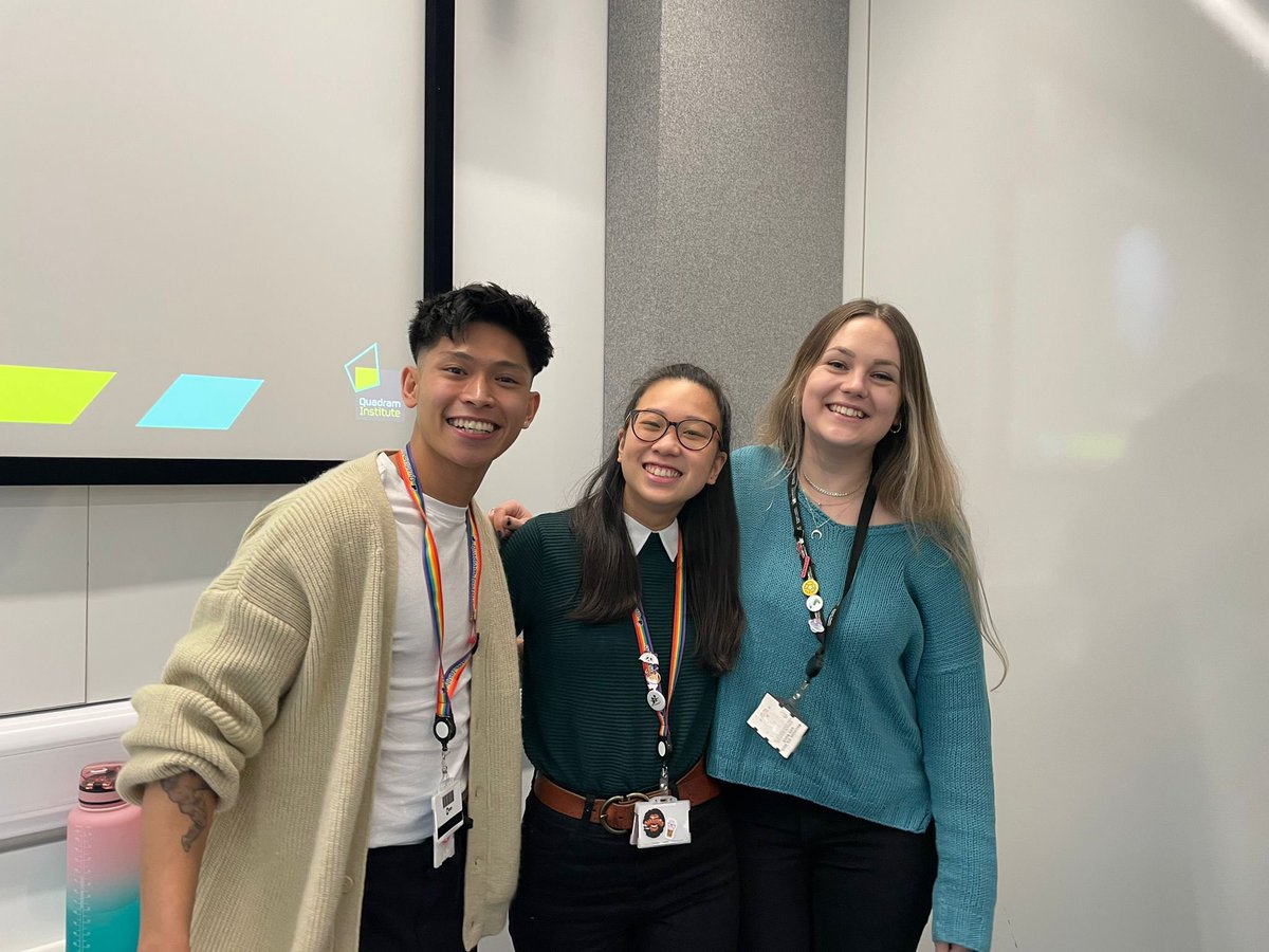 Gab (He/Him) (@goodolgab1) on Twitter photo Had an awesome time teaching some <a href="/NorwichUniArts/">Norwich University of the Arts</a> students about genomics, genomic epidemiology, and antimicrobial resistance today at the <a href="/TheQuadram/">Quadram Institute</a> !! Can’t wait to see their final projects! #scicomm #antimicrobialresistance #genomics #illustration Had an awesome time teaching some <a href="/NorwichUniArts/">Norwich University of the Arts</a> students about genomics, genomic epidemiology, and antimicrobial resistance today at the <a href="/TheQuadram/">Quadram Institute</a> !! Can’t wait to see their final projects! #scicomm #antimicrobialresistance #genomics #illustration