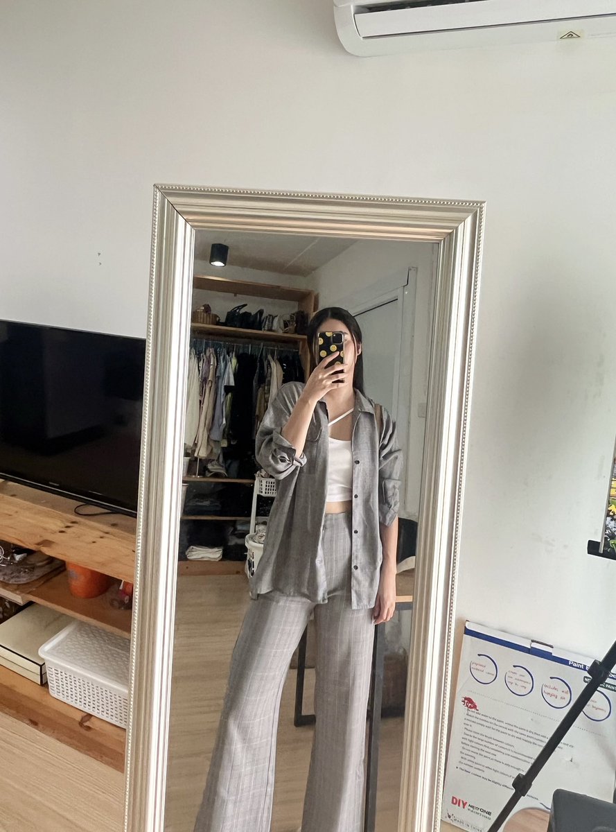 Oldandneww's tweet photo. Outfit of the day #ootd # https://t.co/PKIjx4eOcy
