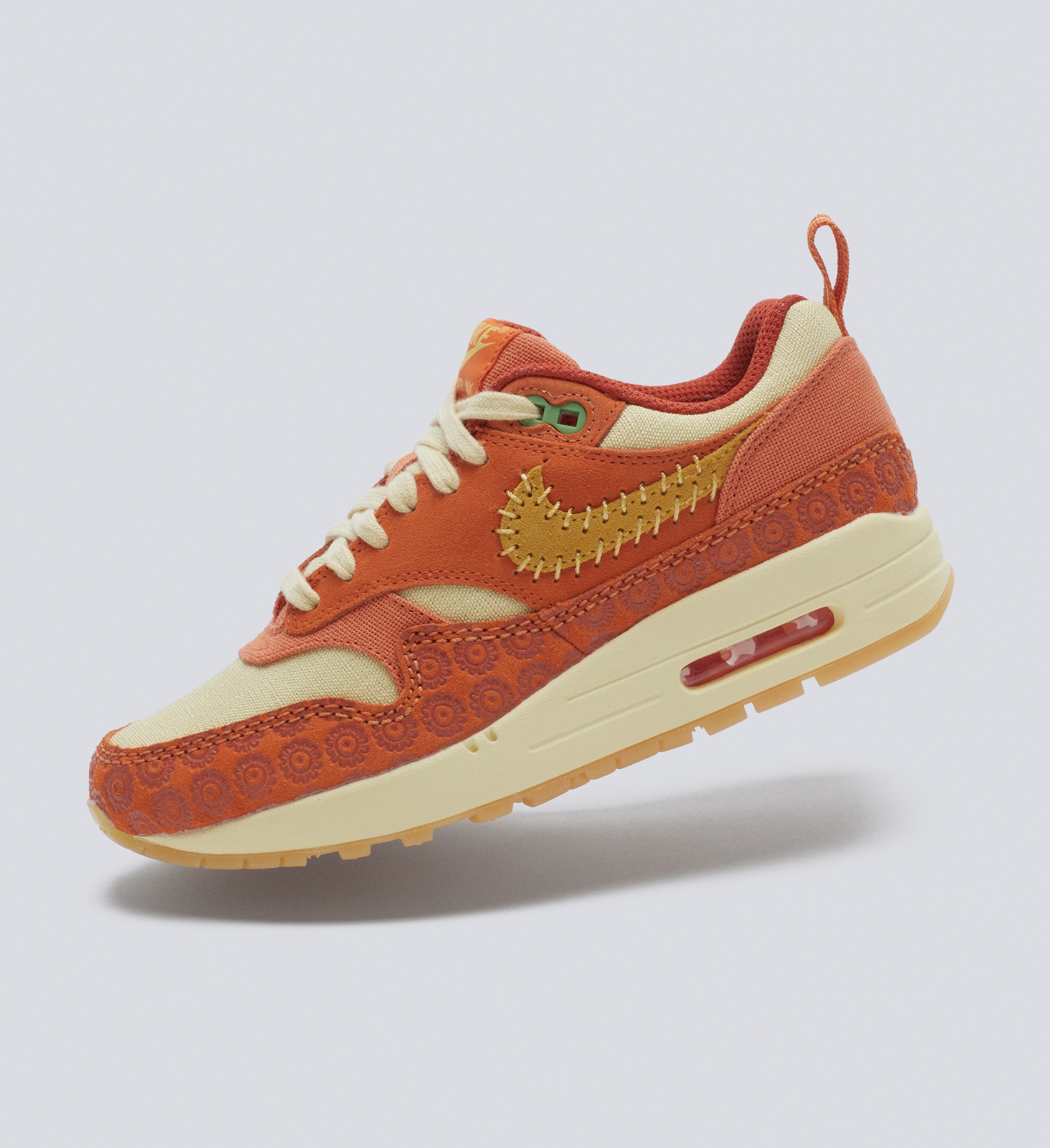 scrupulos Descifra Garanție  StockX on Twitter: "It's Air Max week over here, y'all 💥 To kick off the  celebration, we're sliding $75 in StockX site credit to THREE Air Max fans  Reply with a pic