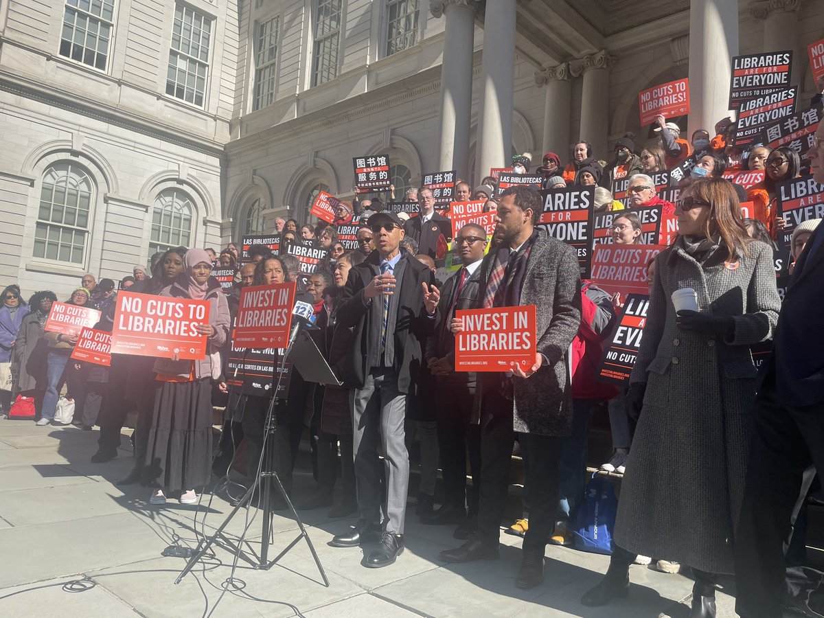NYCLibraries's tweet photo. President and CEO of @QPLNYC Dennis Walcott shares how important libraries are to Queens communities. #NoCutsToLibraries https://t.co/w8ELZdhMh6 https://t.co/0r8vkjVZh4